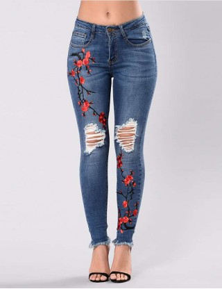 Top Design Embroidery Ripped Women Jeans